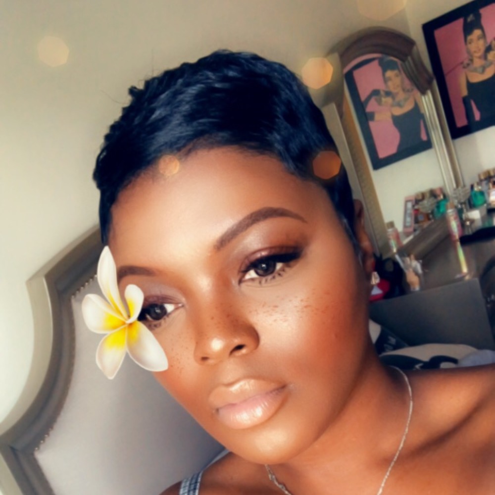 Meet your Posher, Nadia